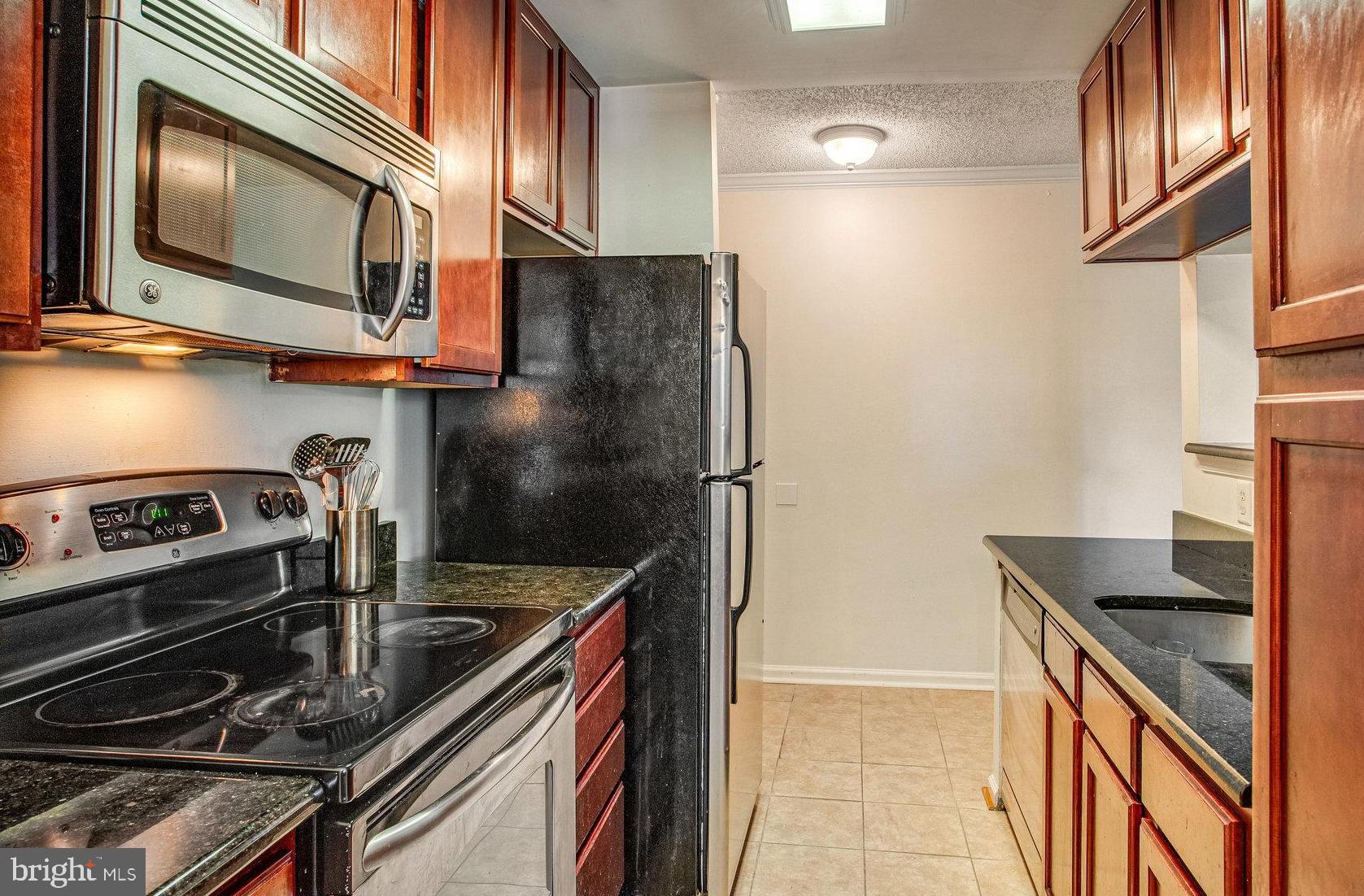 HIGH POINTE AT RIPPON LANDING - Residential