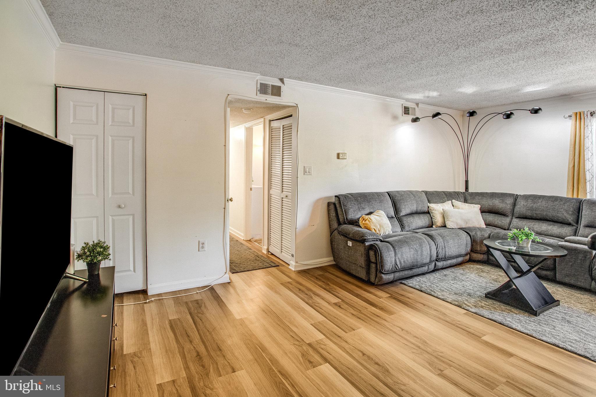 HIGH POINTE AT RIPPON LANDING - Residential