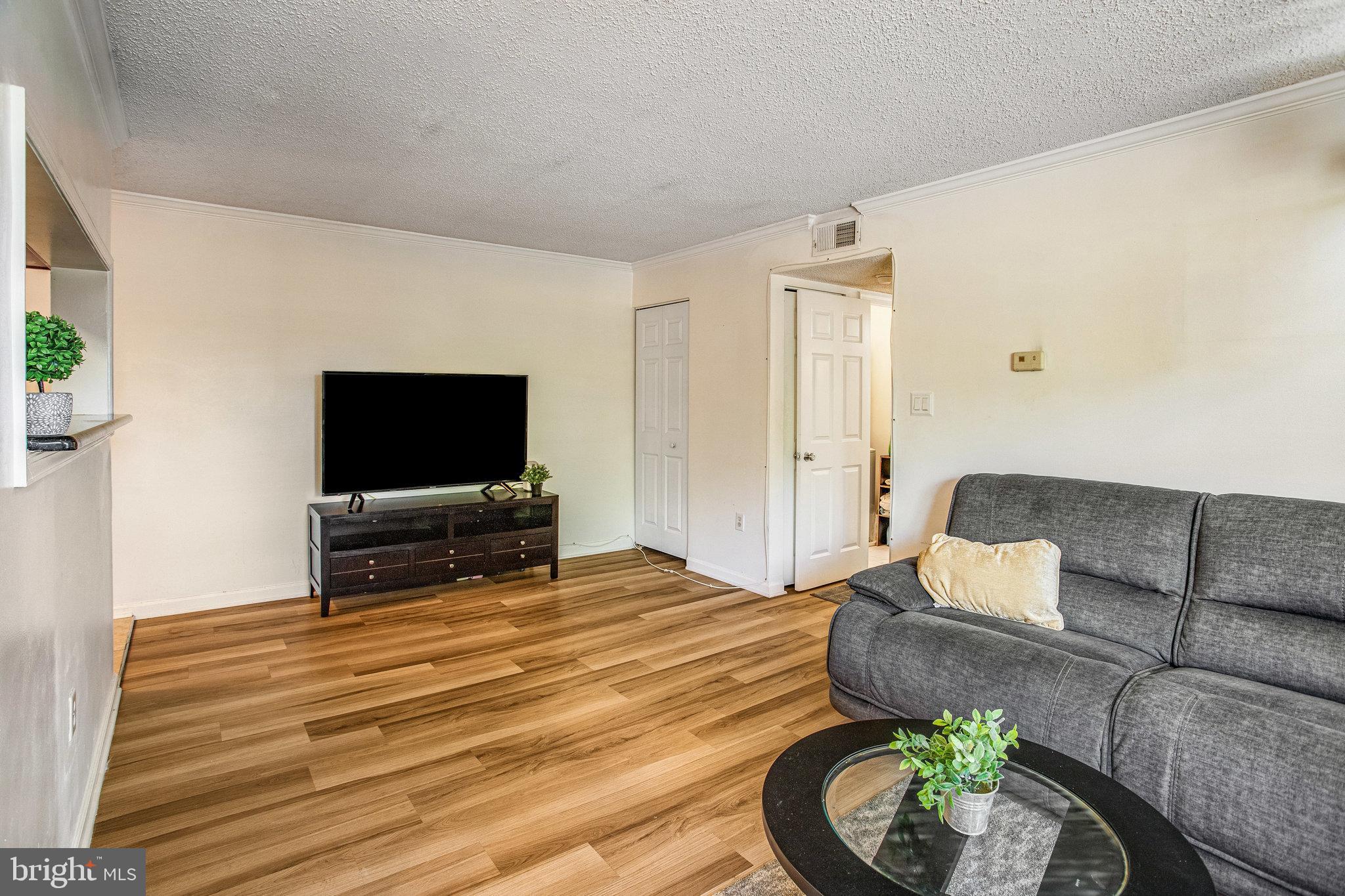 HIGH POINTE AT RIPPON LANDING - Residential