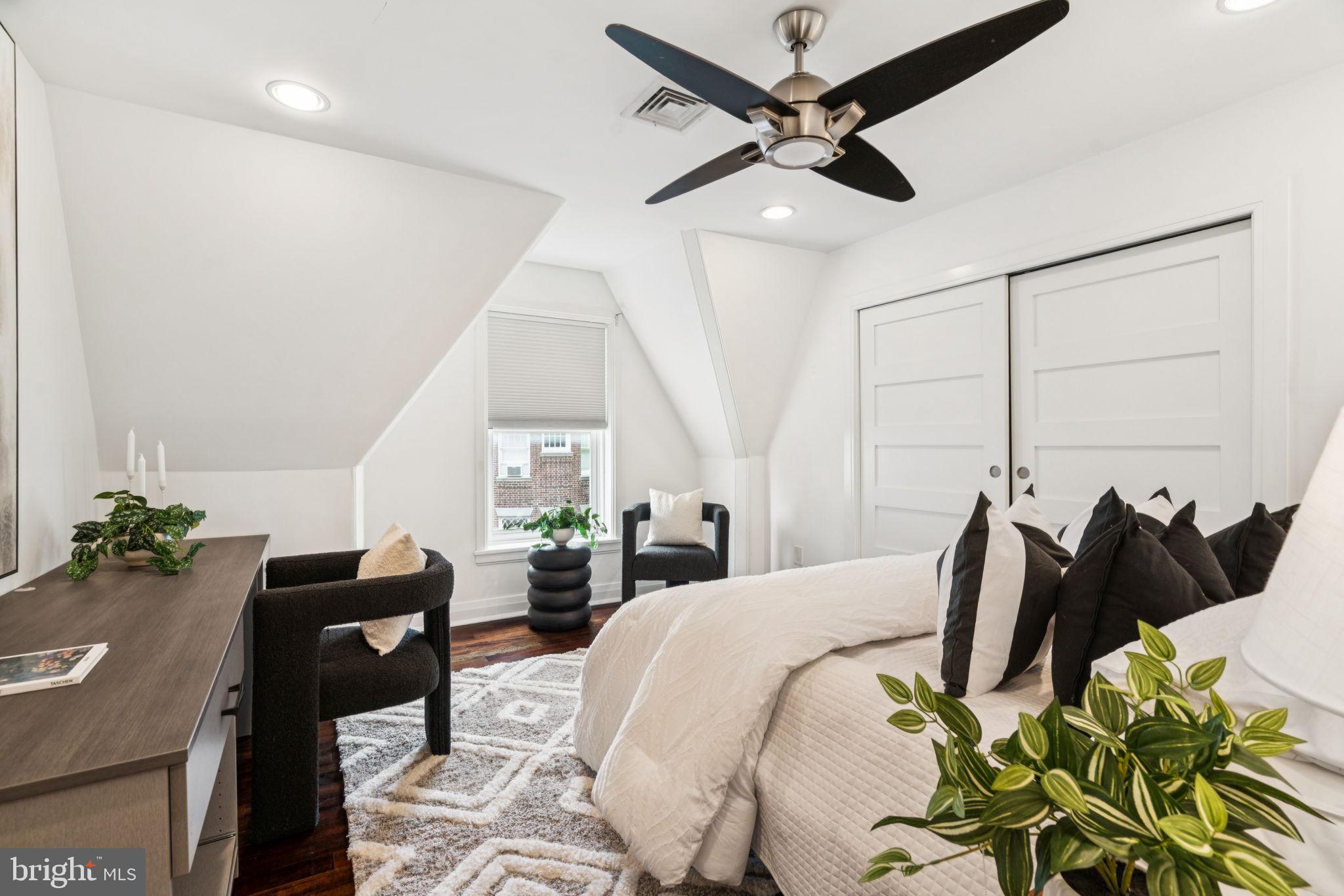 RITTENHOUSE SQUARE - Residential