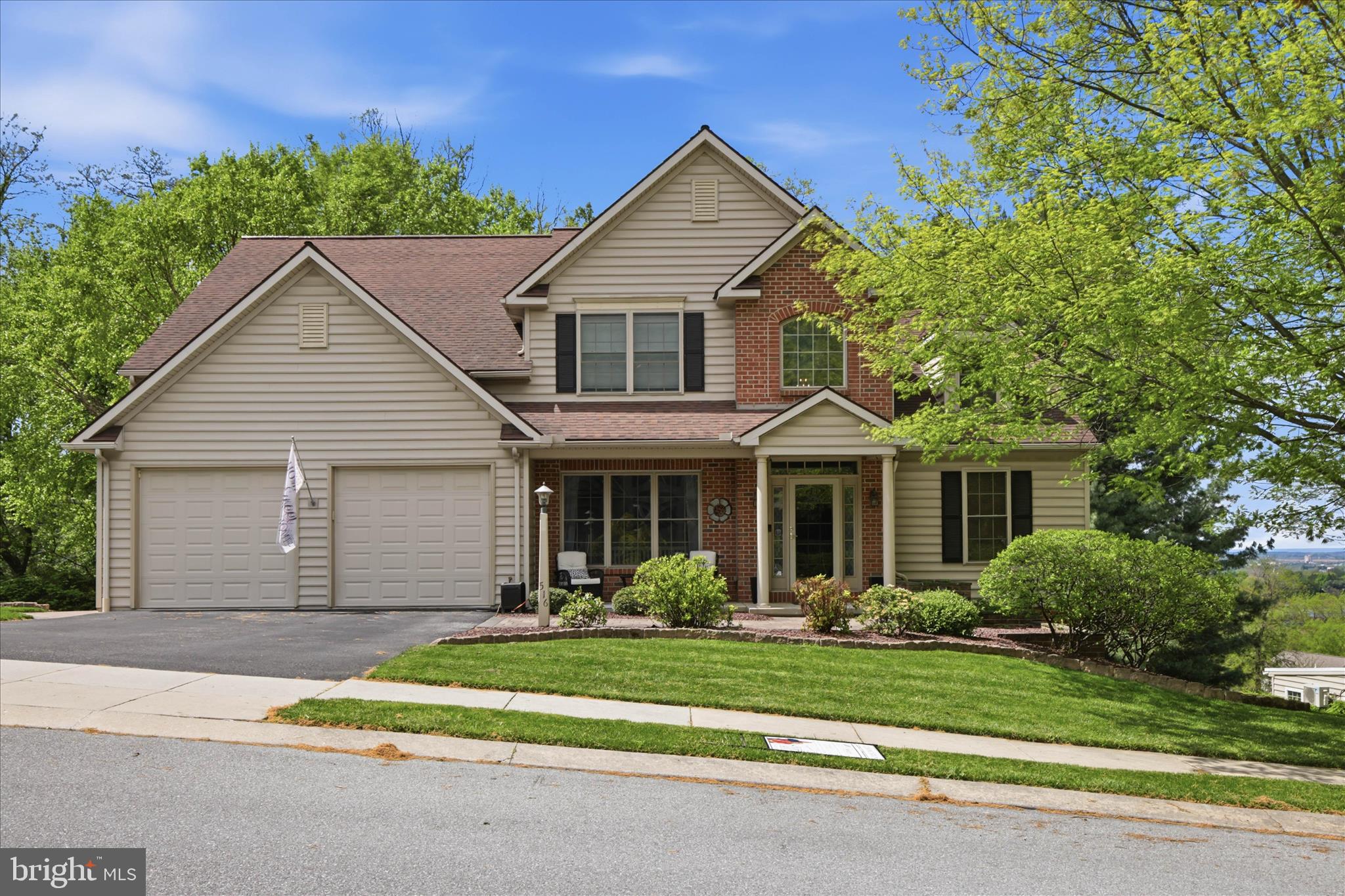 EAGLE VIEW - Residential