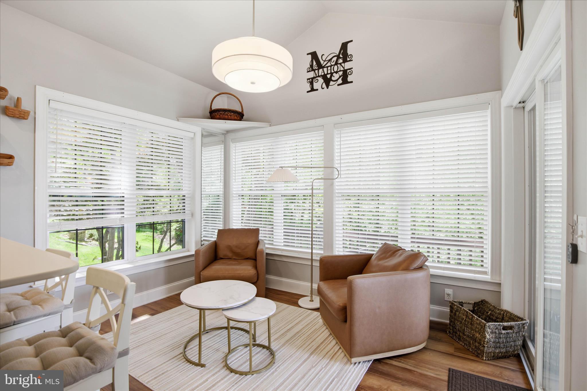 EAGLE VIEW - Residential