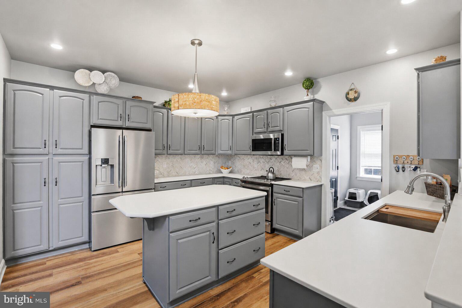 EAGLE VIEW - Residential