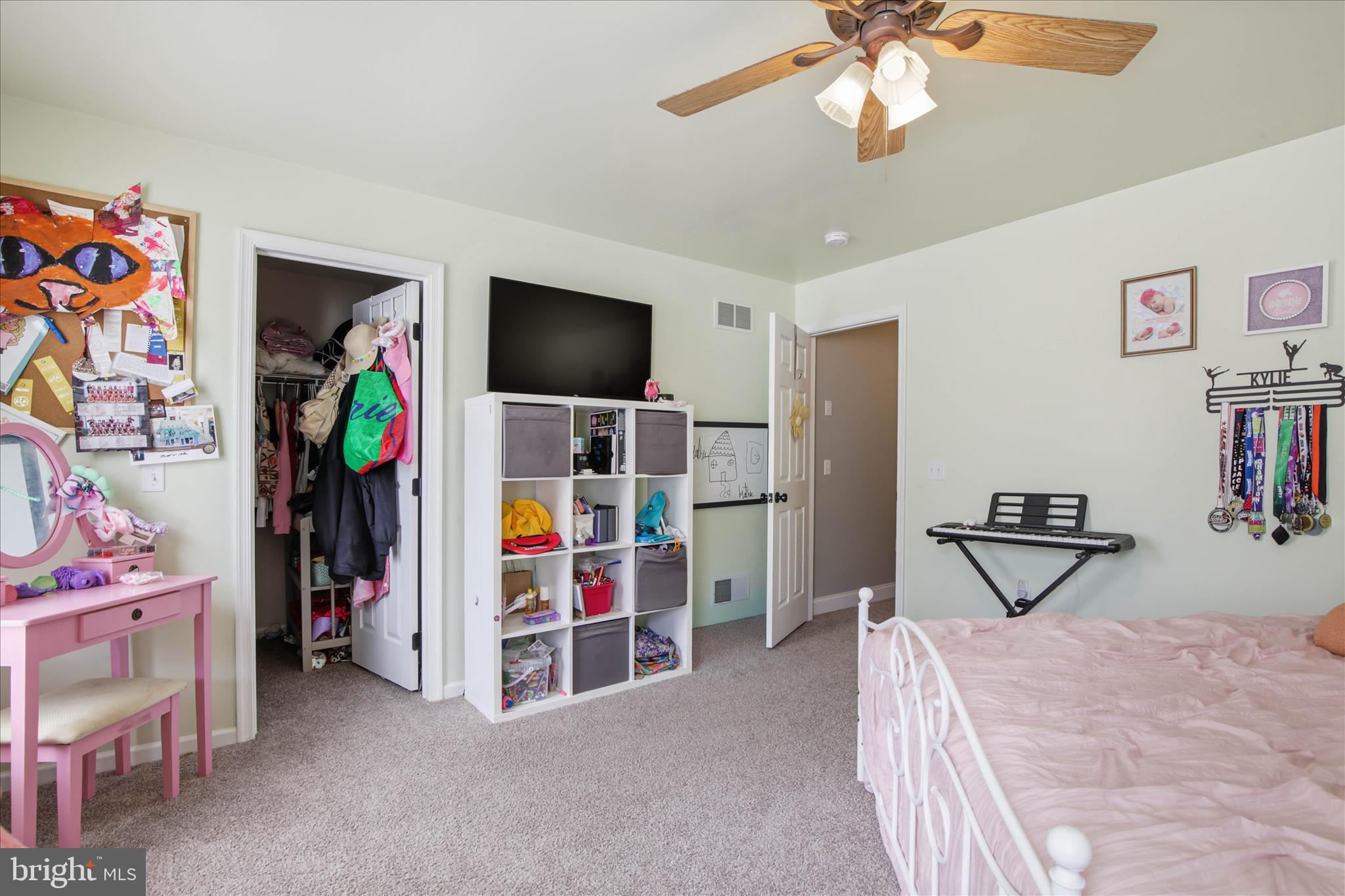 EAGLE VIEW - Residential