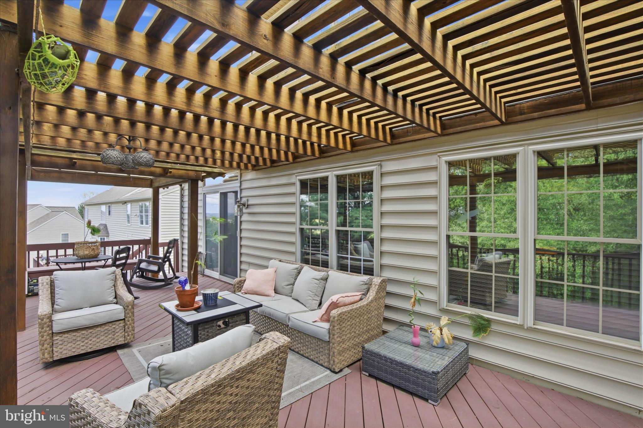 EAGLE VIEW - Residential