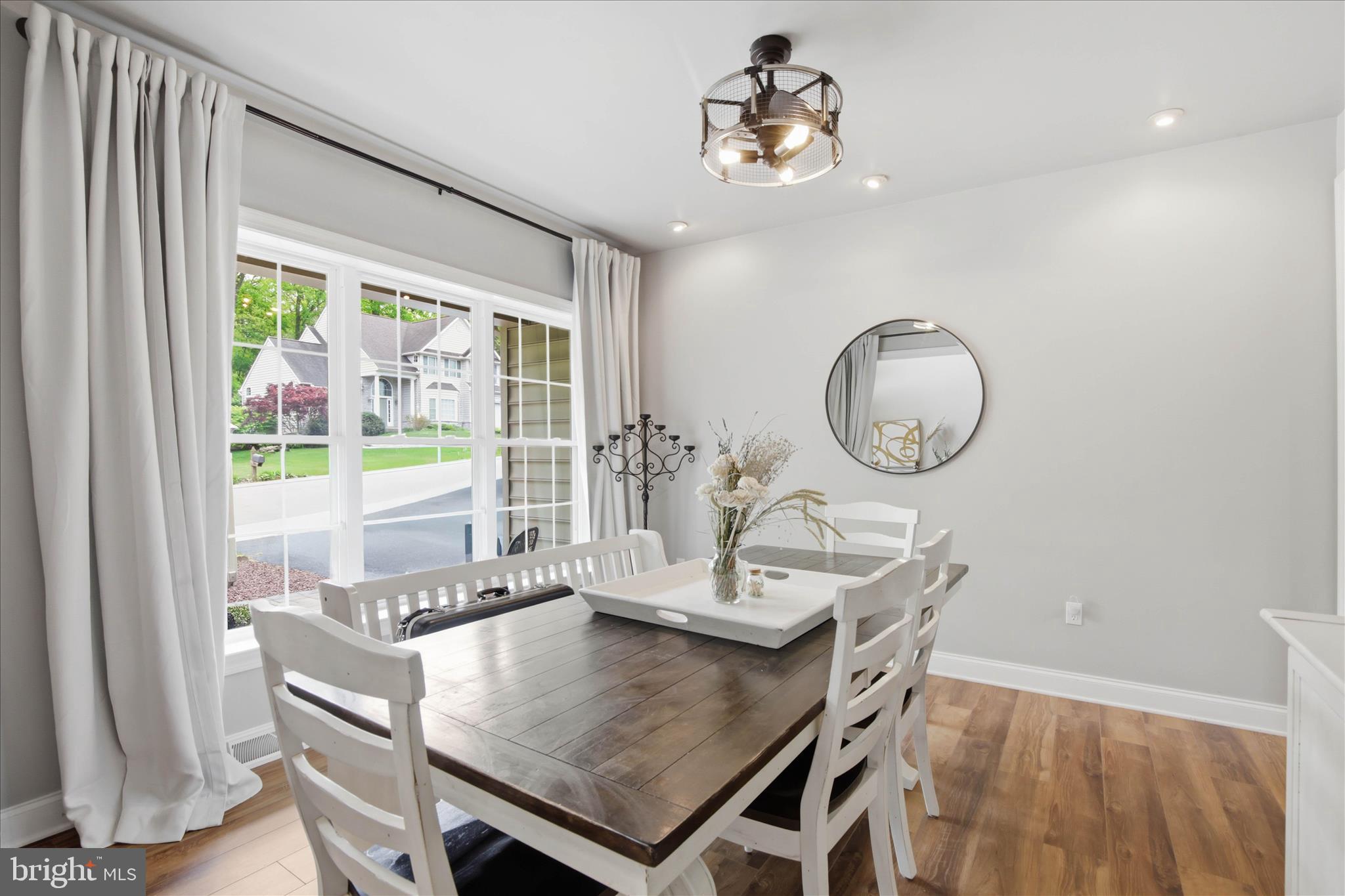 EAGLE VIEW - Residential