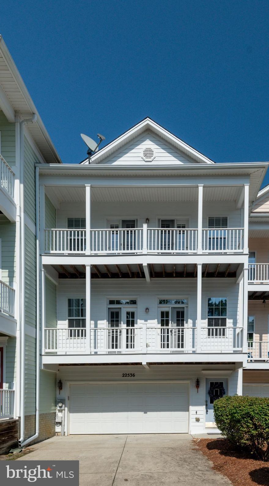 Leonardtown Landing , Key West Flare  in Leonardtown. Walk to town and enjoy Waterside living, all the festivals, parades,  and restaurants that Leonardtown offers  Don't let the 3 stories scare you.  
This townhouse has its own elevator. Spacious Kitchen,  three large bedrooms ,  3 full bathrooms and 1/2 bath.  A large pantry.  9' and 10' foot ceilings.  2 balconies and 3 decks.   Low maintenance exterior.  Love where you live. Seasonal Water Views.