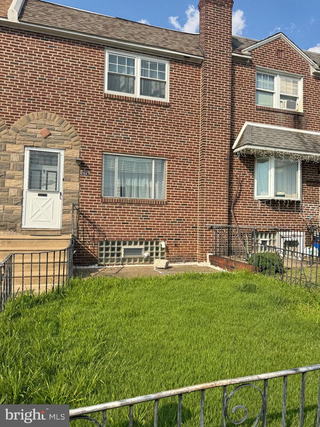 Photo of 2947 Tyson Avenue, PHILADELPHIA, PA 19149 (MLS # PAPH2510972)