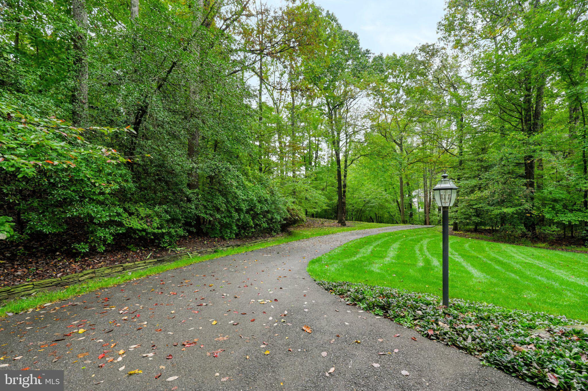 1006 HOWARD GROVE COURT