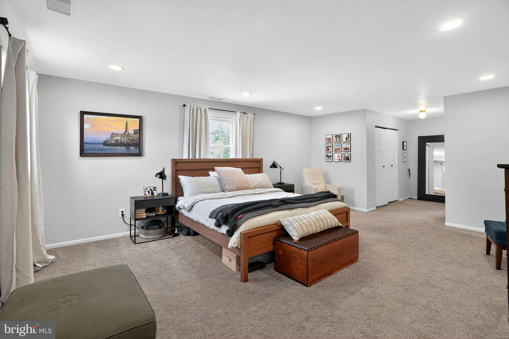 Collegeville, Pennsylvania 19426, United States, 5 Bedrooms Bedrooms, ,3 BathroomsBathrooms,Residential,Pending,204757