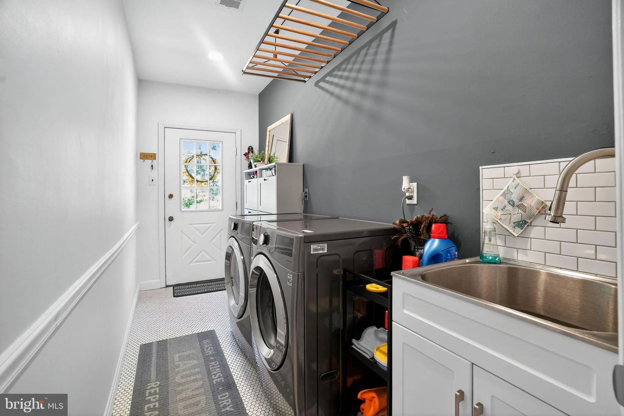 Collegeville, Pennsylvania 19426, United States, 5 Bedrooms Bedrooms, ,3 BathroomsBathrooms,Residential,Pending,204757