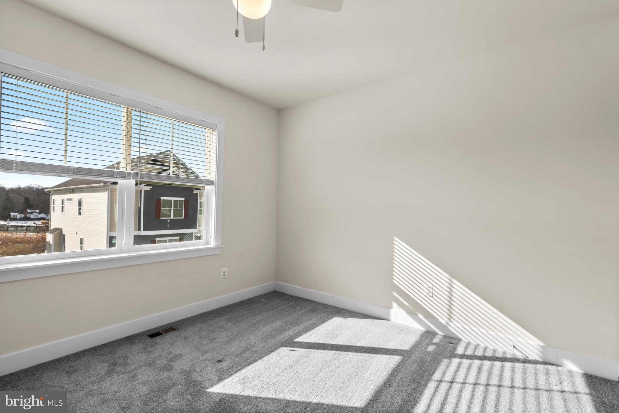 WATERS EDGE - Residential