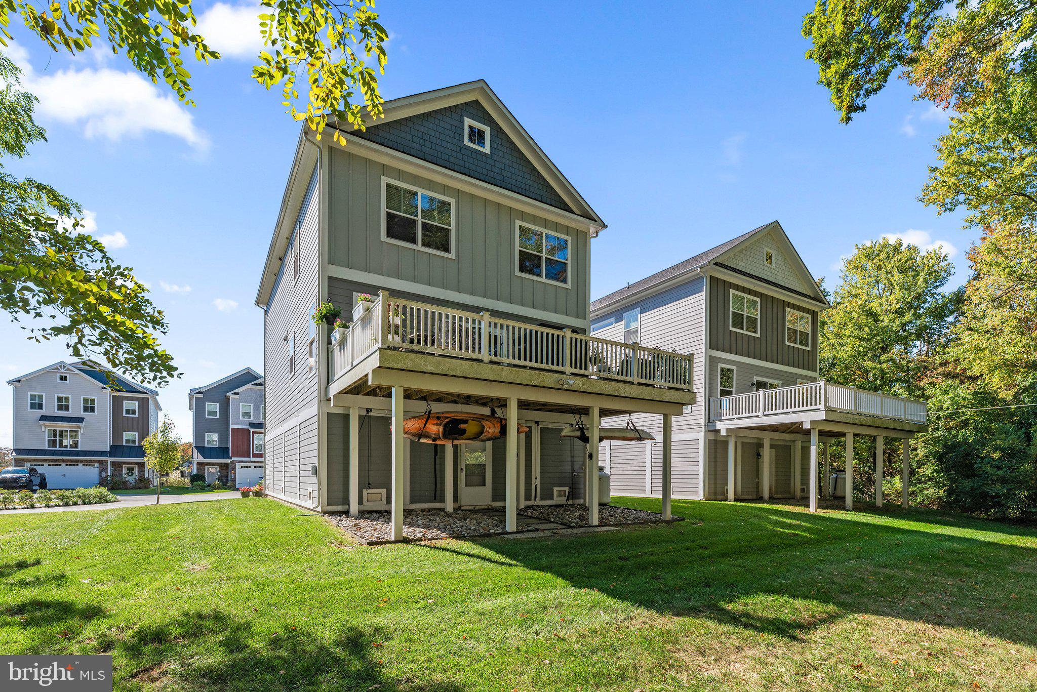 WATERS EDGE - Residential