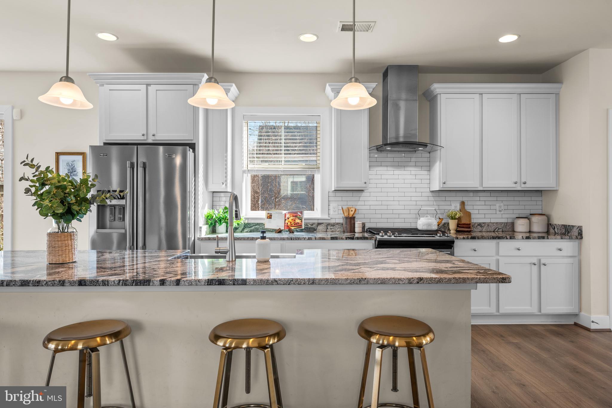 WATERS EDGE - Residential