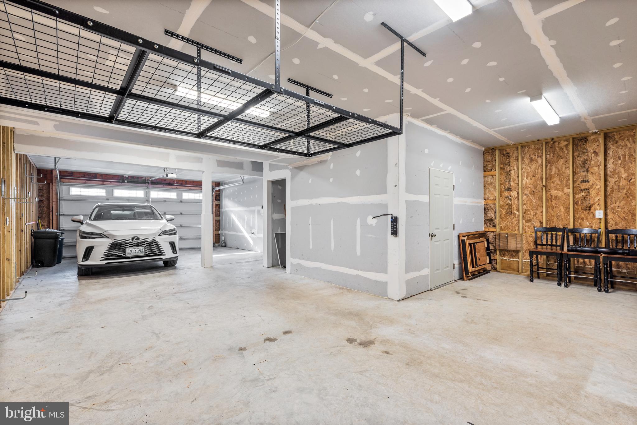 WATERS EDGE - Residential