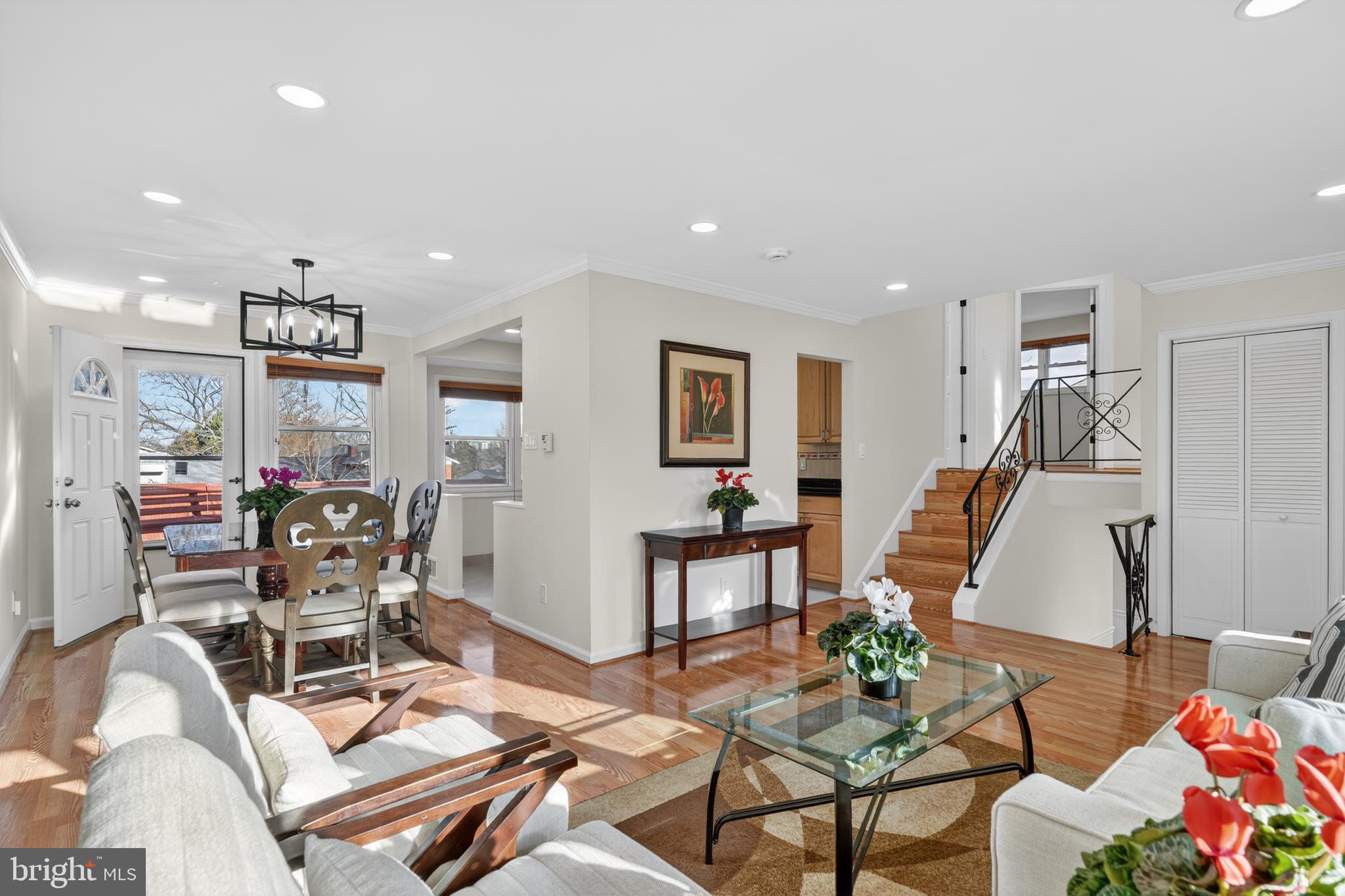 1132 LOXFORD TERRACE