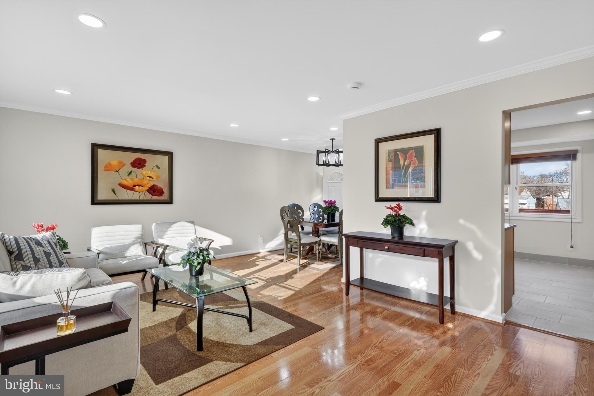 1132 LOXFORD TERRACE