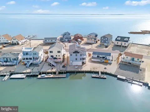 267 Heron Road, Tuckerton, NJ MLS: NJOC2031412