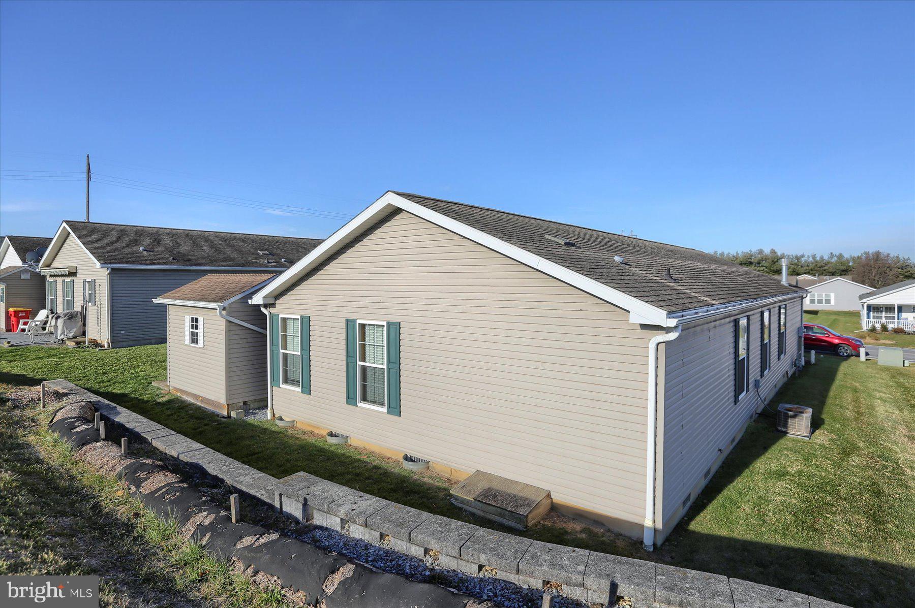 SHIPPENSBURG VILLAGE - Residential