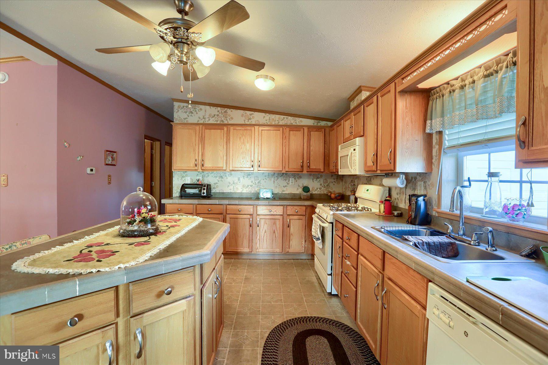 SHIPPENSBURG VILLAGE - Residential
