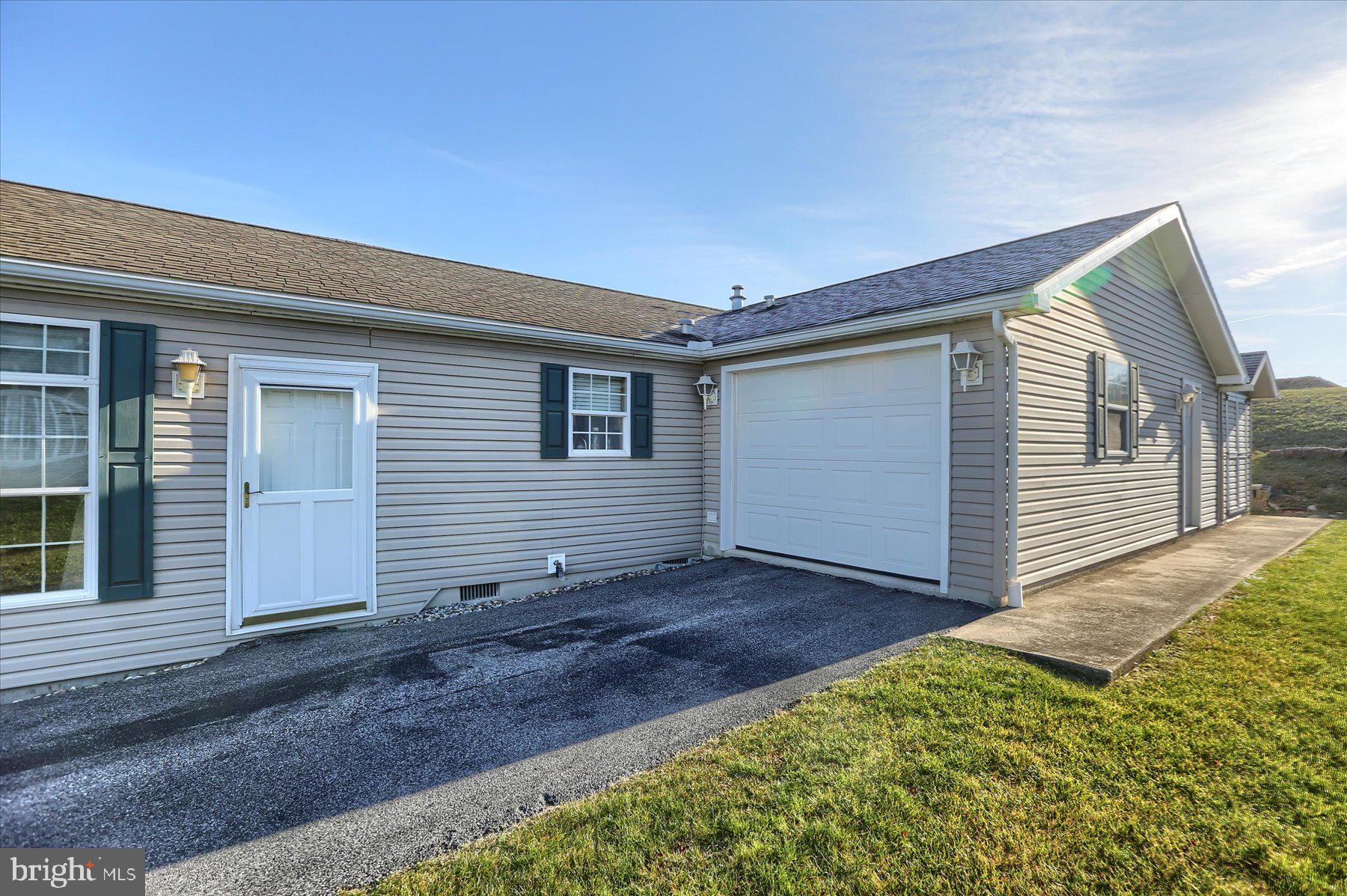 SHIPPENSBURG VILLAGE - Residential