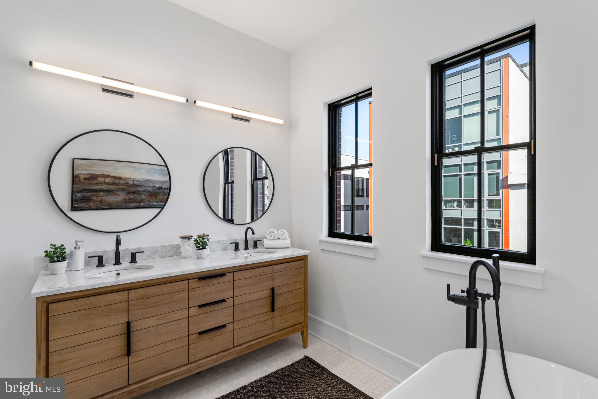 OLD CITY - Residential