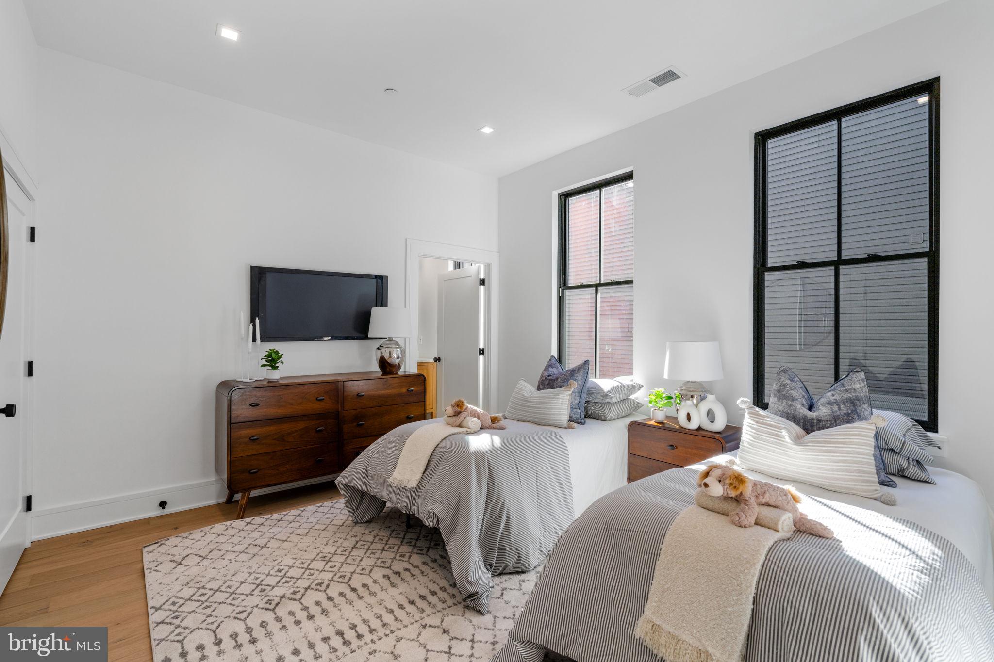 OLD CITY - Residential