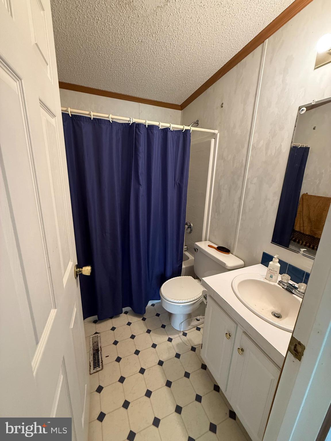 OGDEN FARM MEADOWS - Residential