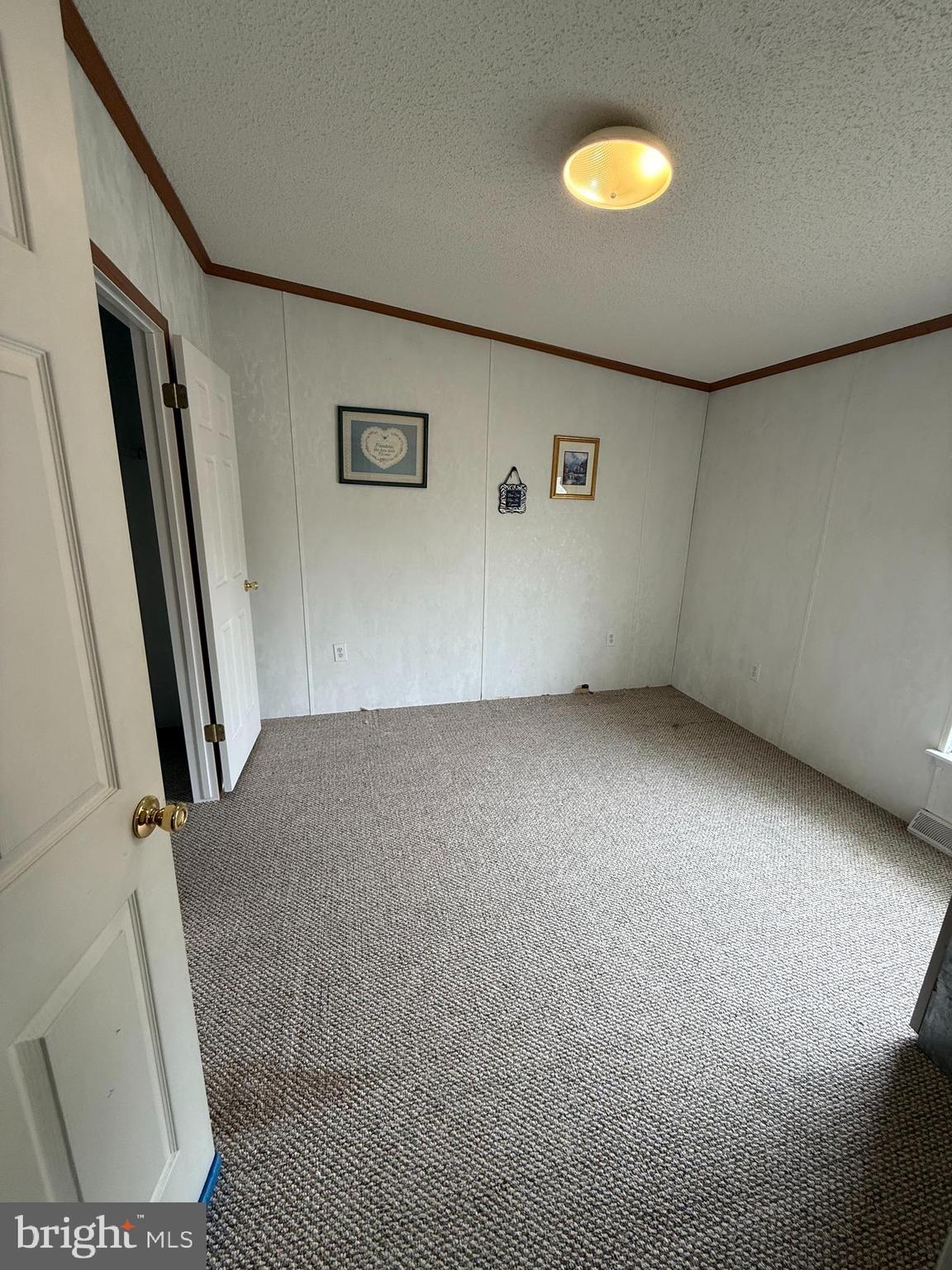 OGDEN FARM MEADOWS - Residential