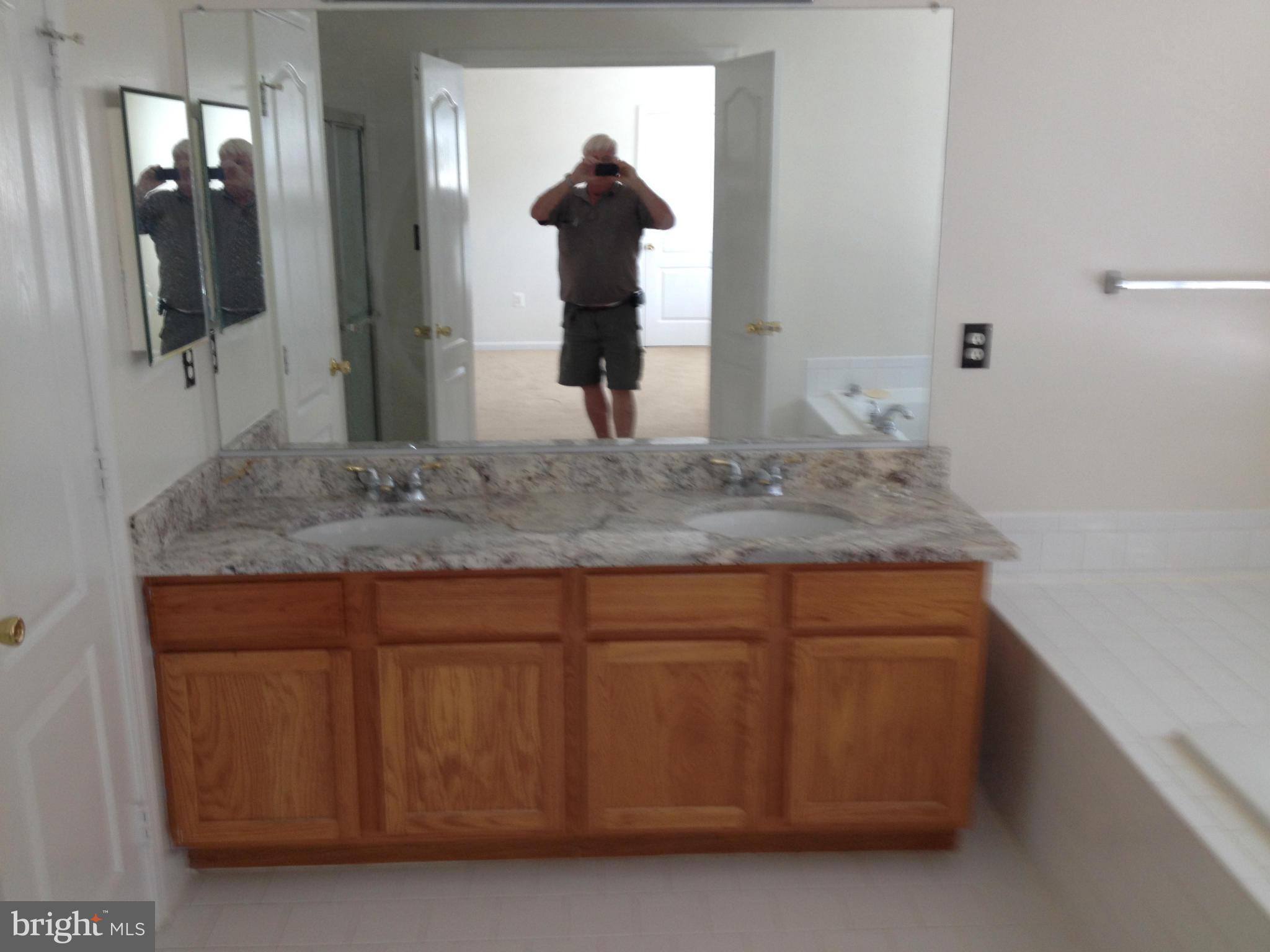 KINGSVIEW SUB - Residential Lease