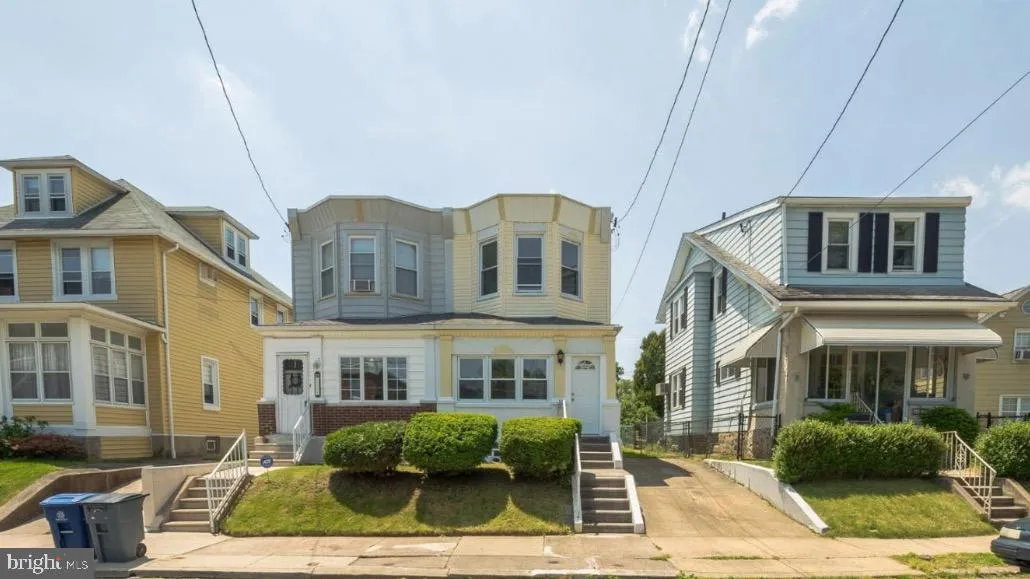 Philadelphia, Pennsylvania 19111, United States, 3 Bedrooms Bedrooms, ,2 BathroomsBathrooms,Residential,Pending,10144