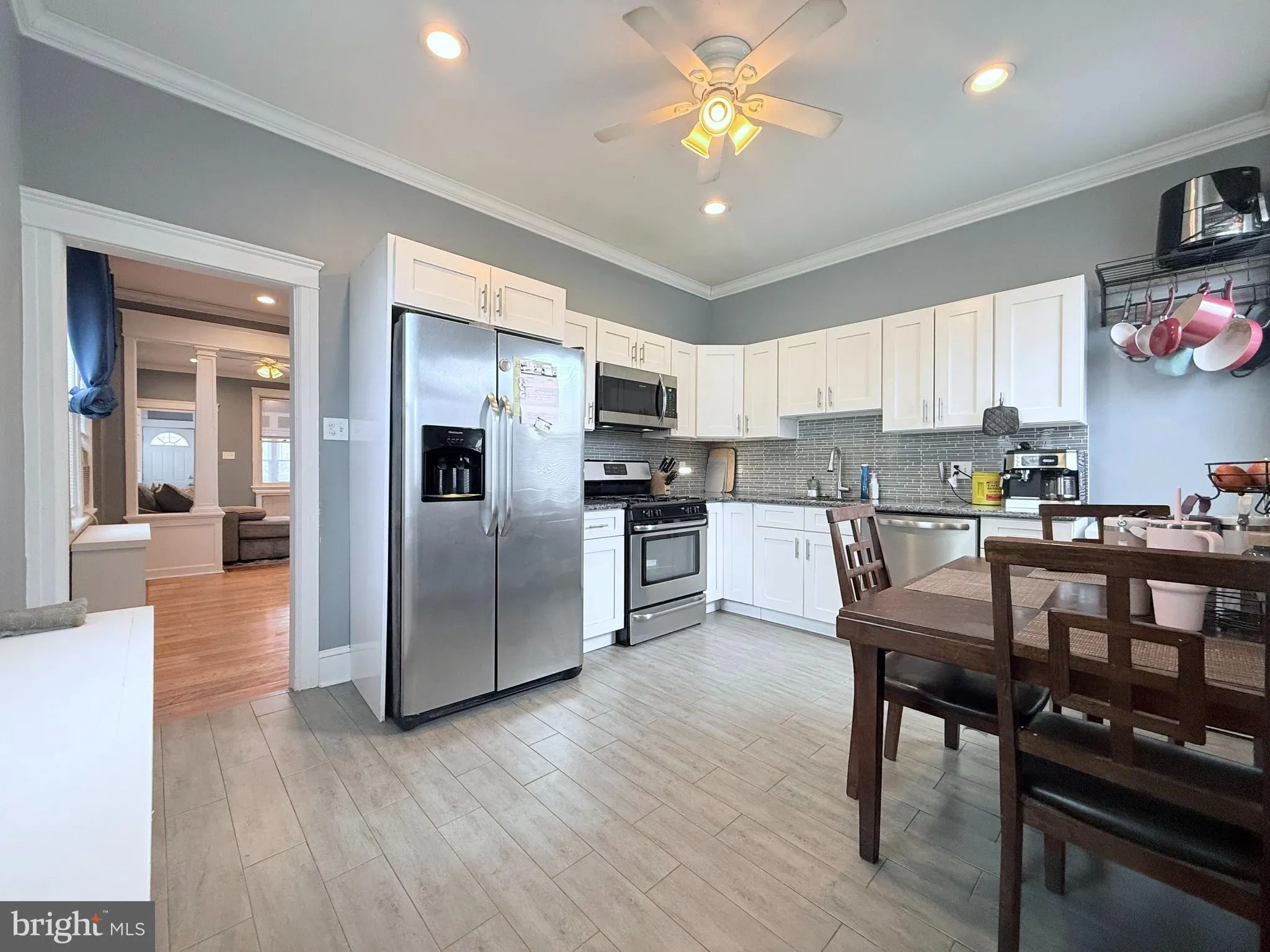 Philadelphia, Pennsylvania 19111, United States, 3 Bedrooms Bedrooms, ,2 BathroomsBathrooms,Residential,Pending,10144