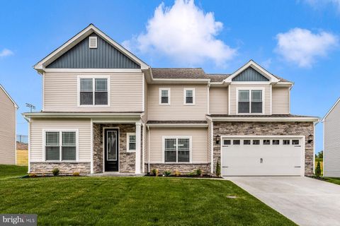 504 ABIGAIL AVENUE WAYNESBORO PA 17268