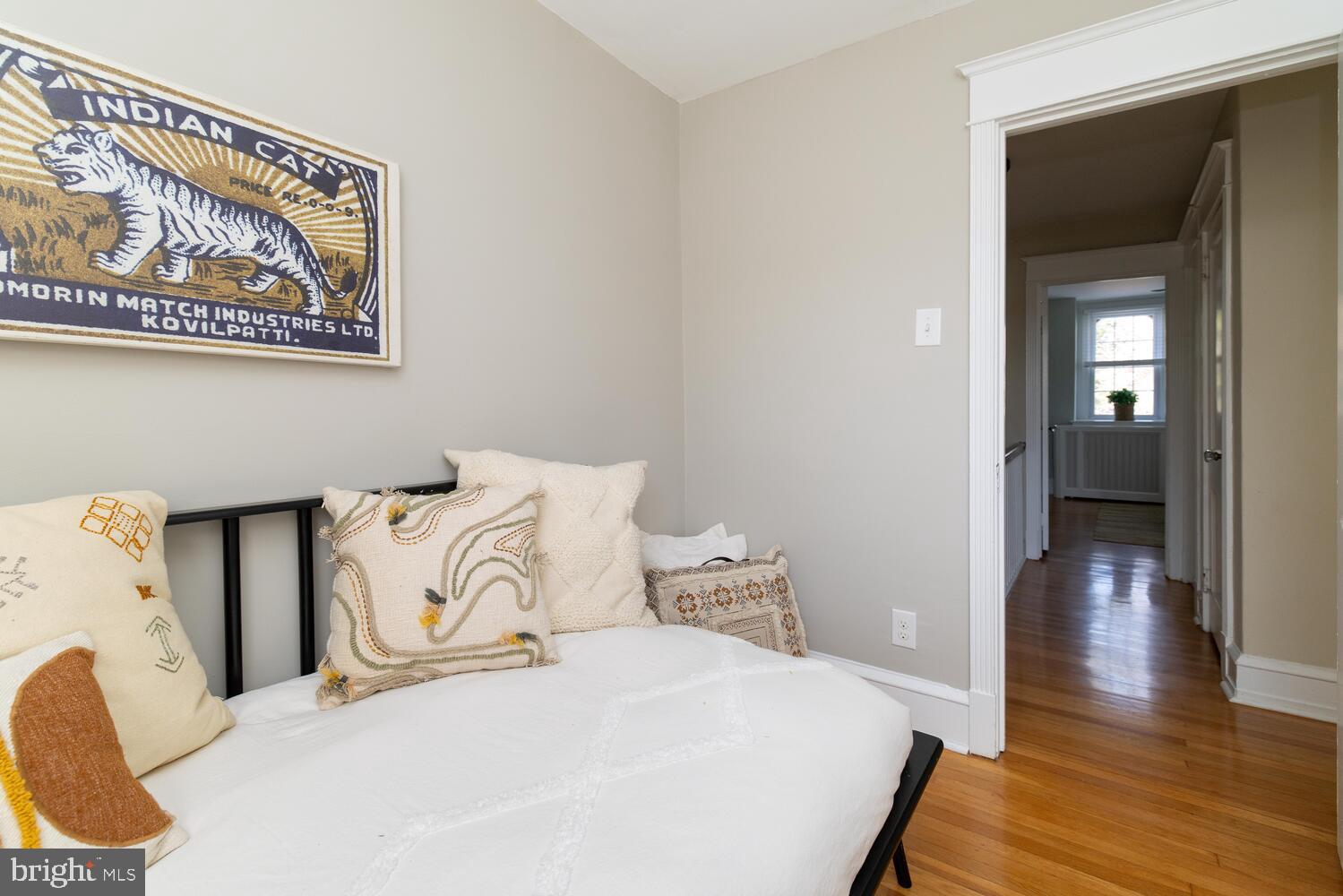 EAST FALLS - Residential