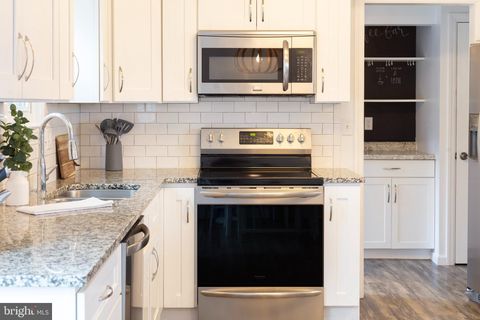 Photo of 733 FERNDALE RD, MOUNT JOY, PA 17552 (MLS # PALA2027750)