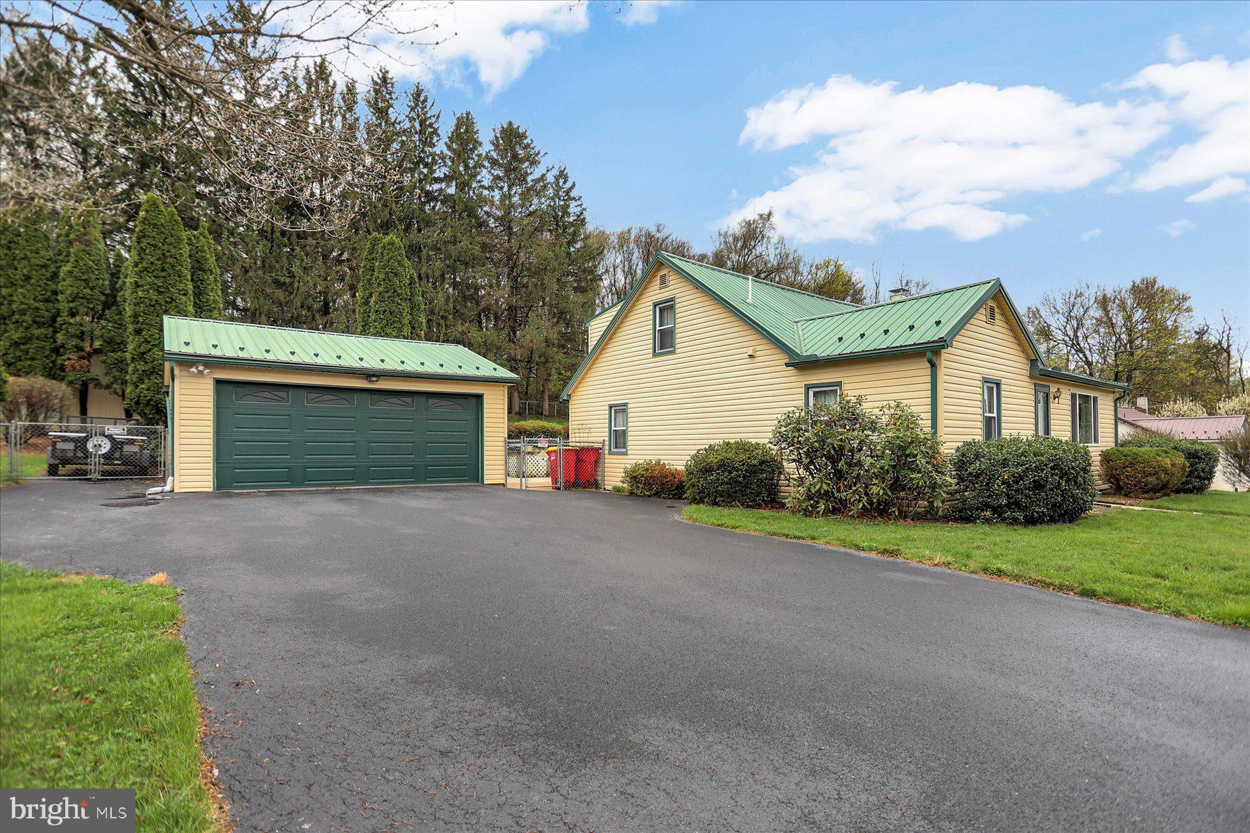 CENTERVILLE - Residential