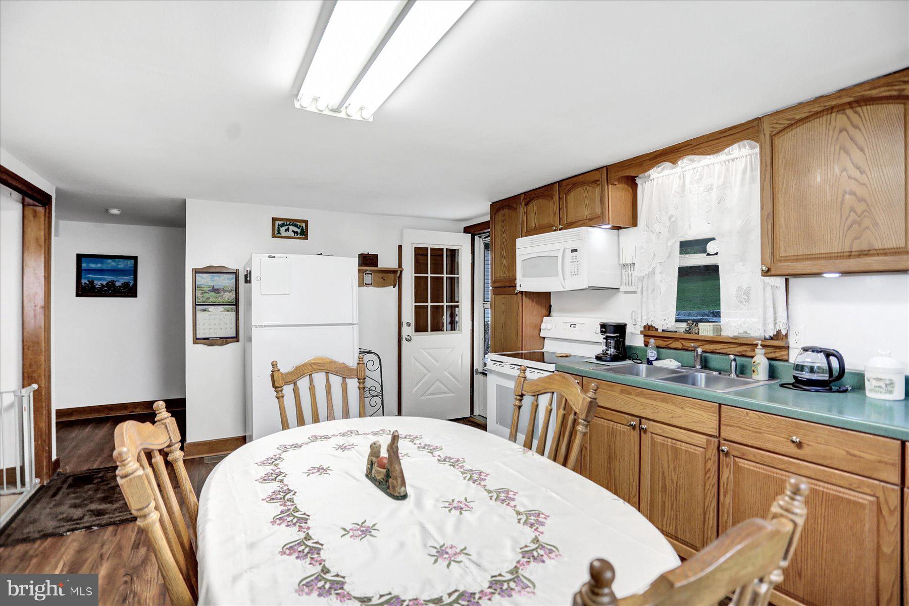 CENTERVILLE - Residential