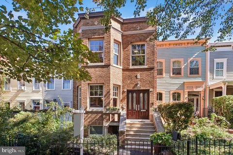 Townhouse For Sale - 511 7th Street<br/> WASHINGTON, DC 20002