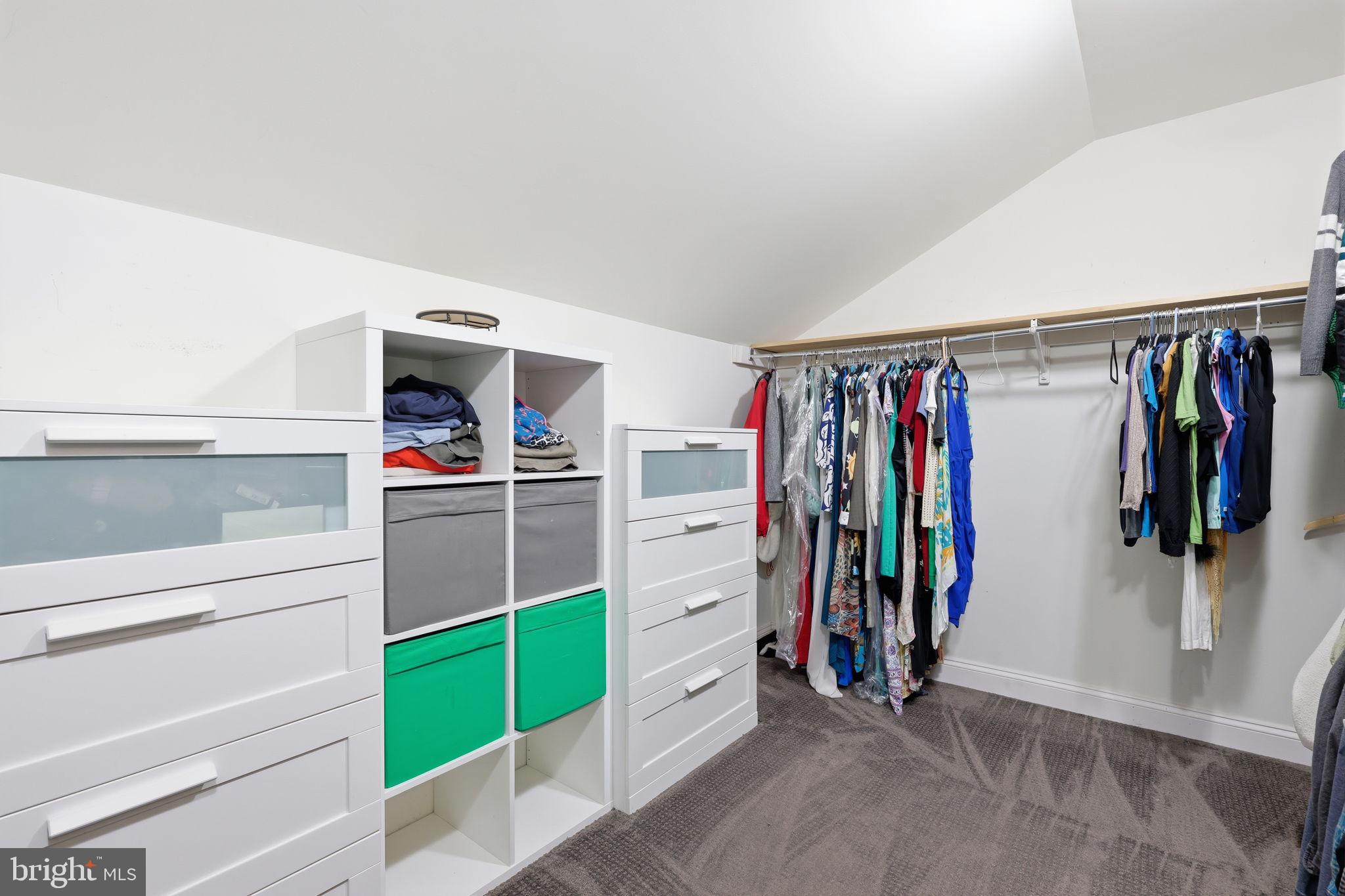 BUCKINGHAM - Residential