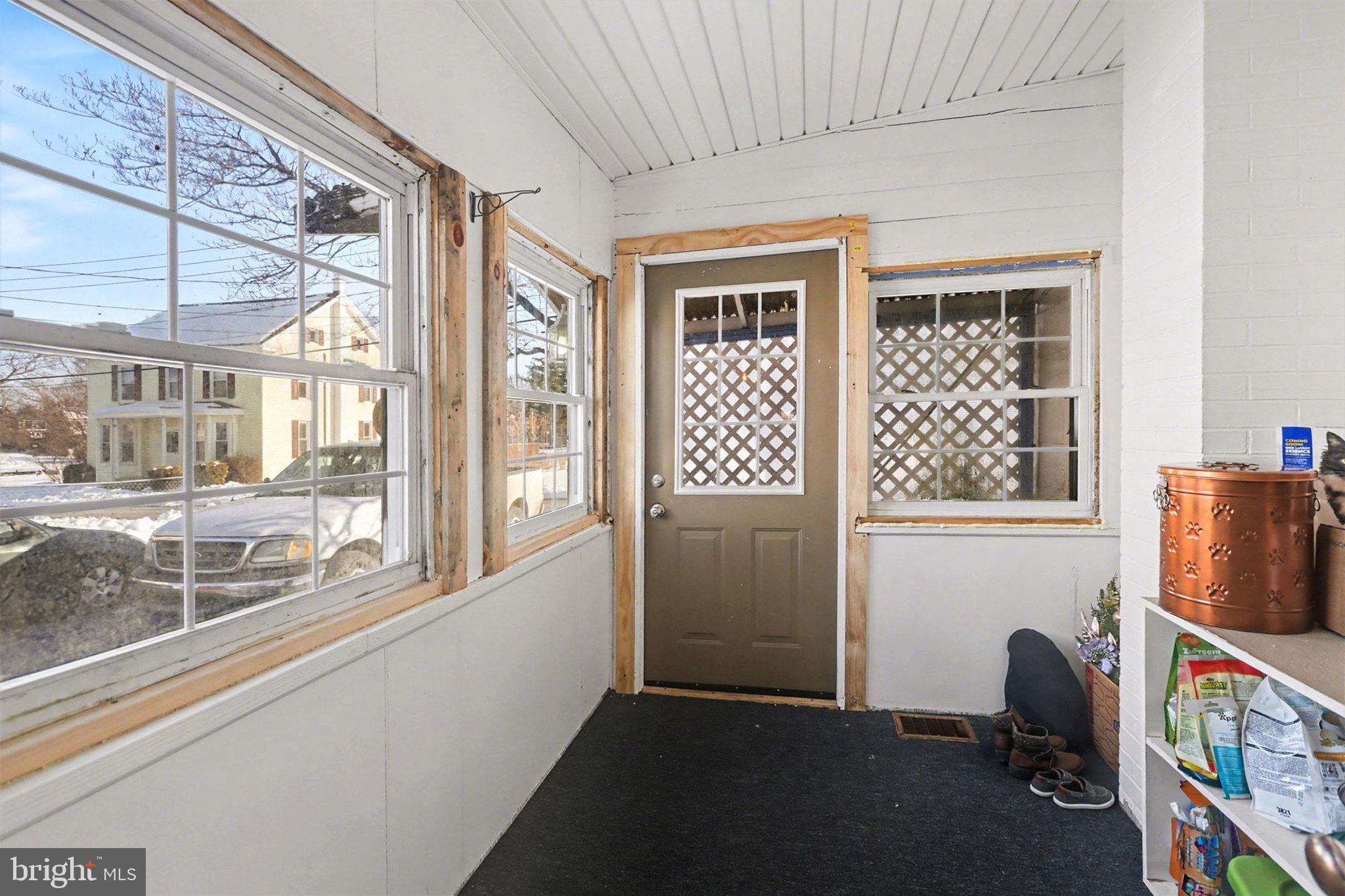 GREASON ROAD - Residential