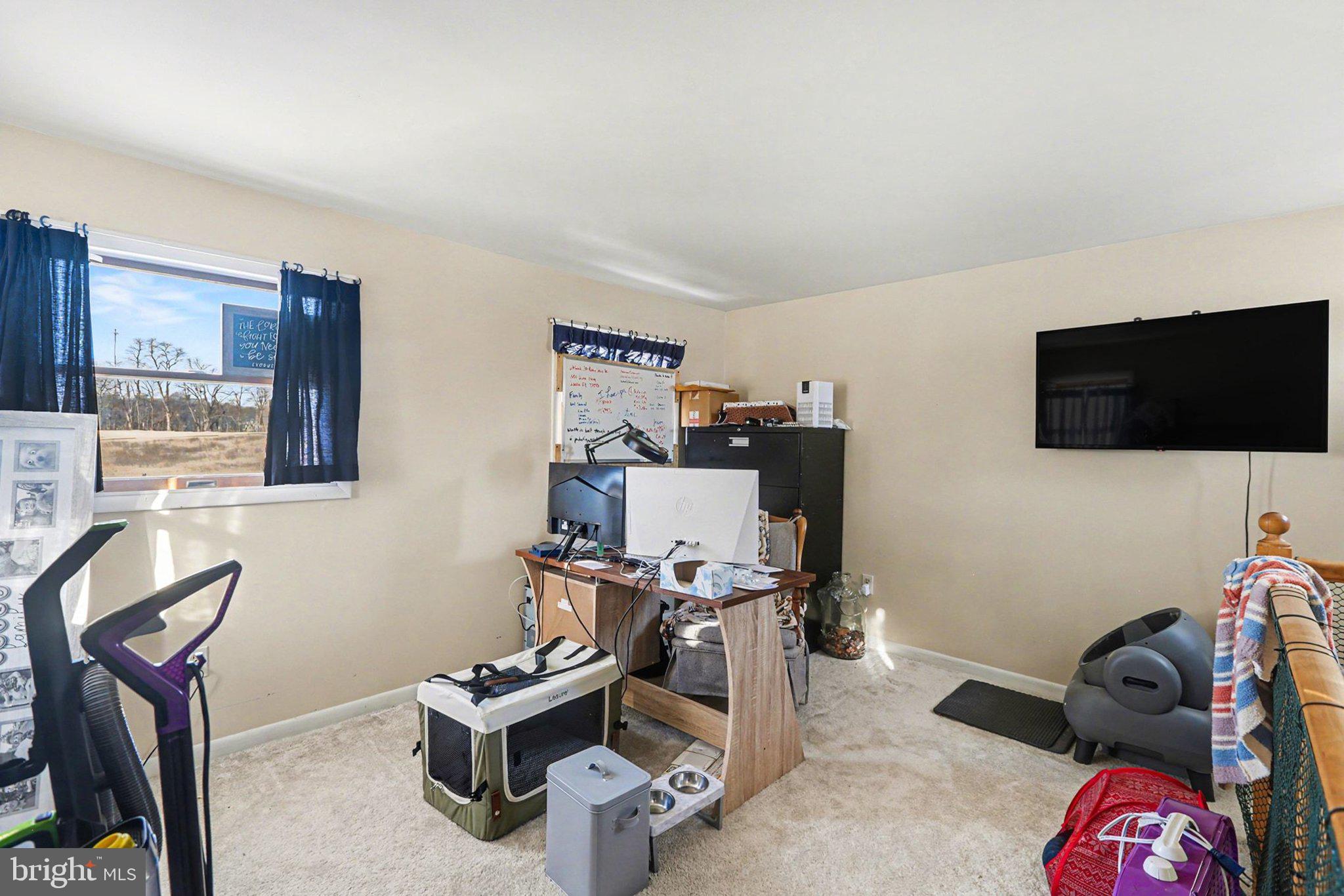 GREASON ROAD - Residential