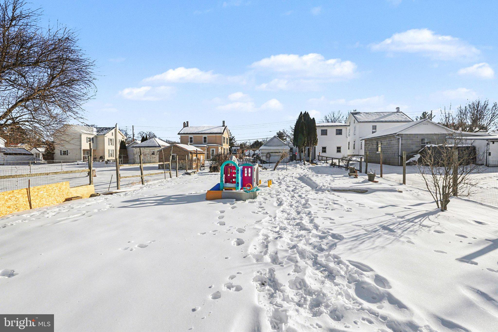 GREASON ROAD - Residential