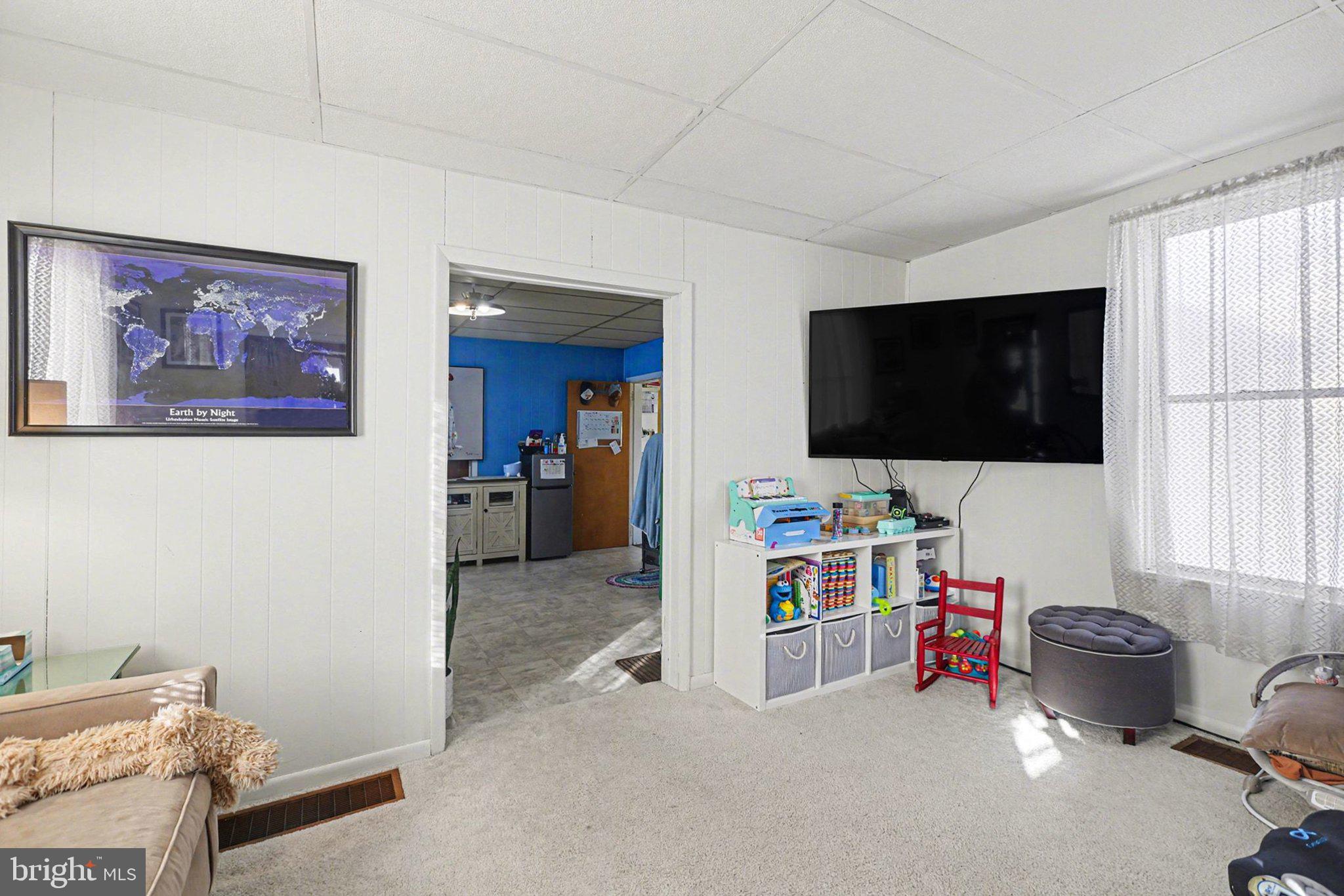 GREASON ROAD - Residential