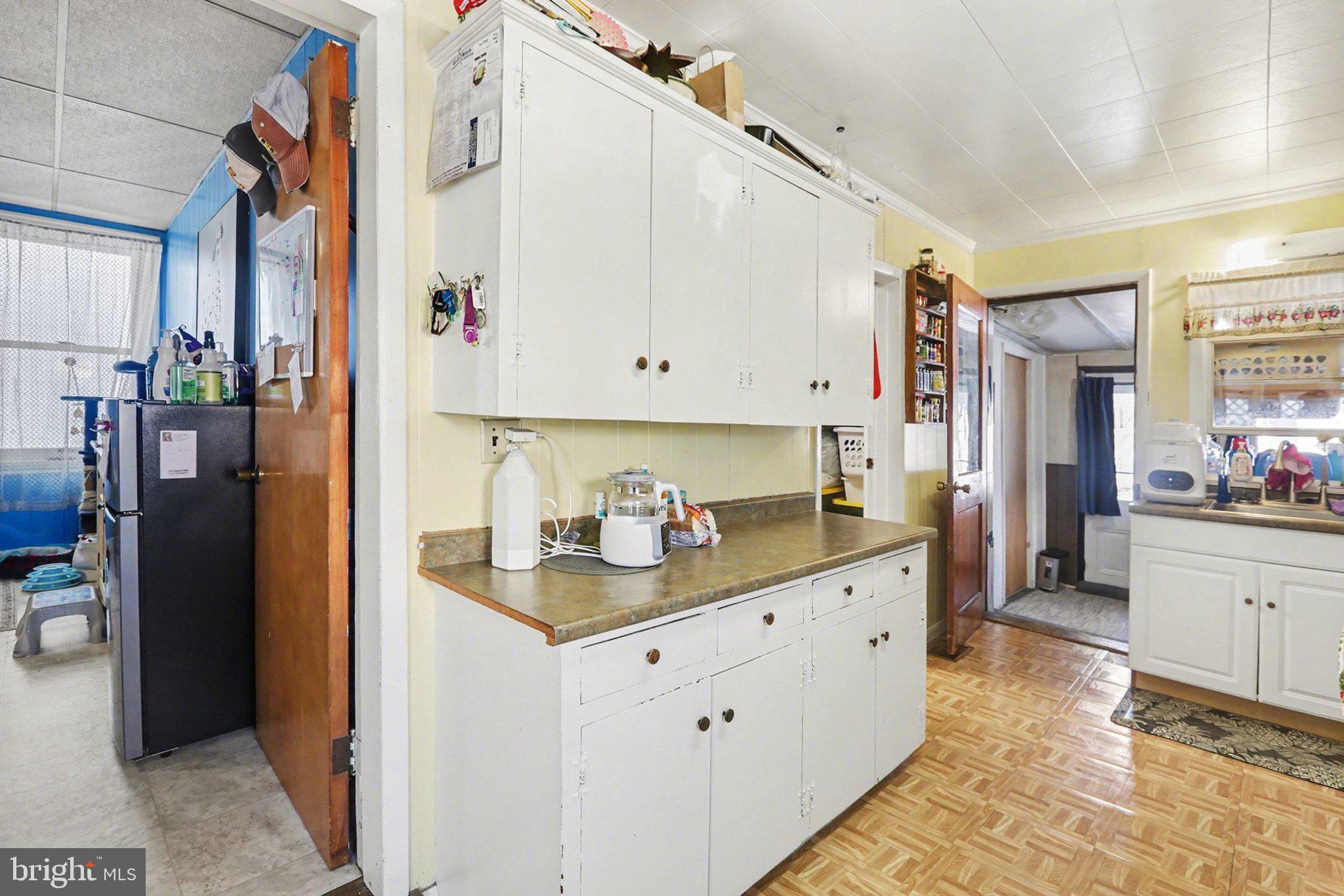 GREASON ROAD - Residential