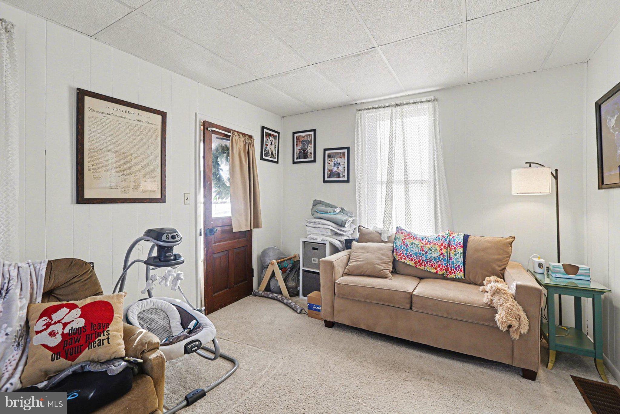 GREASON ROAD - Residential