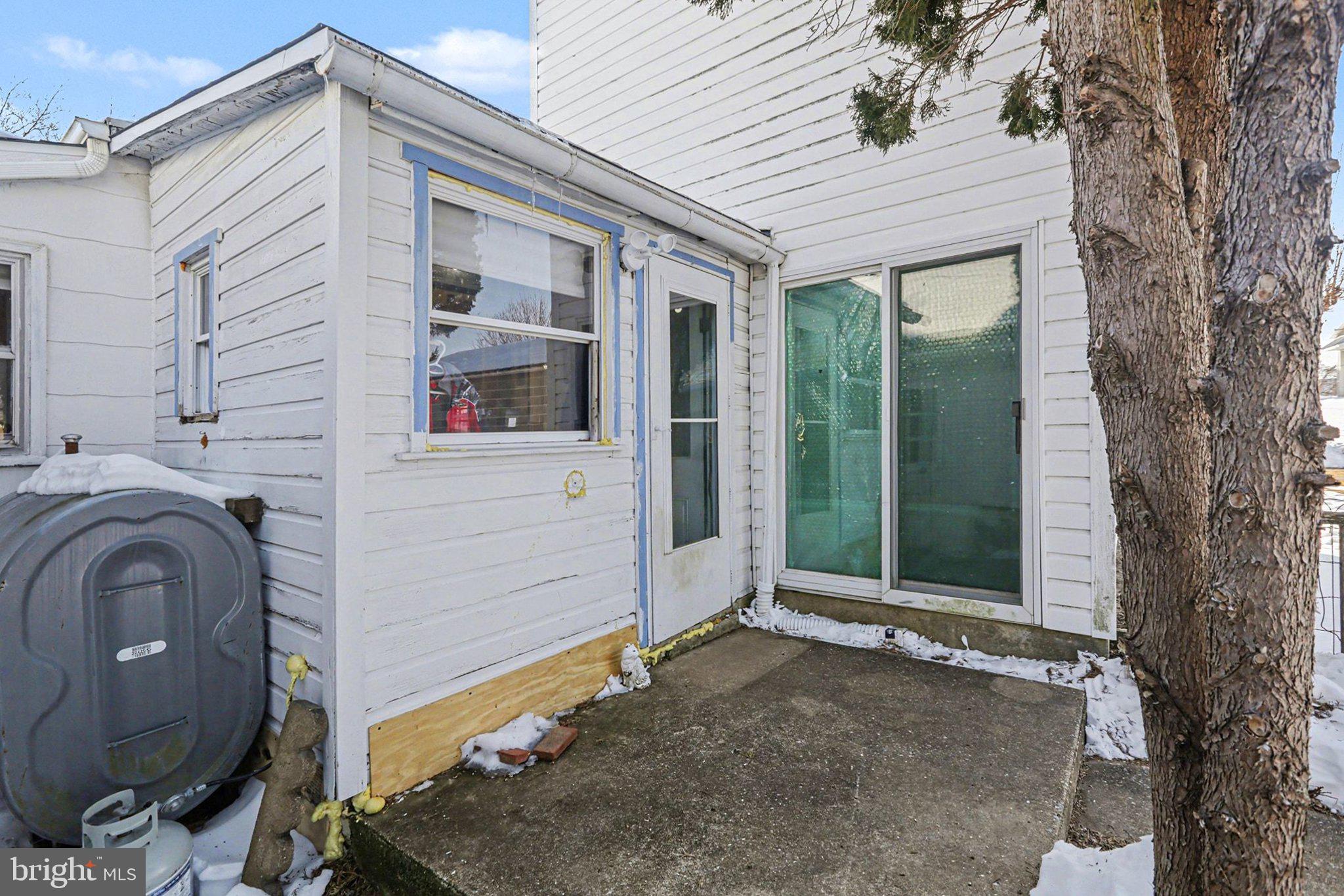 GREASON ROAD - Residential