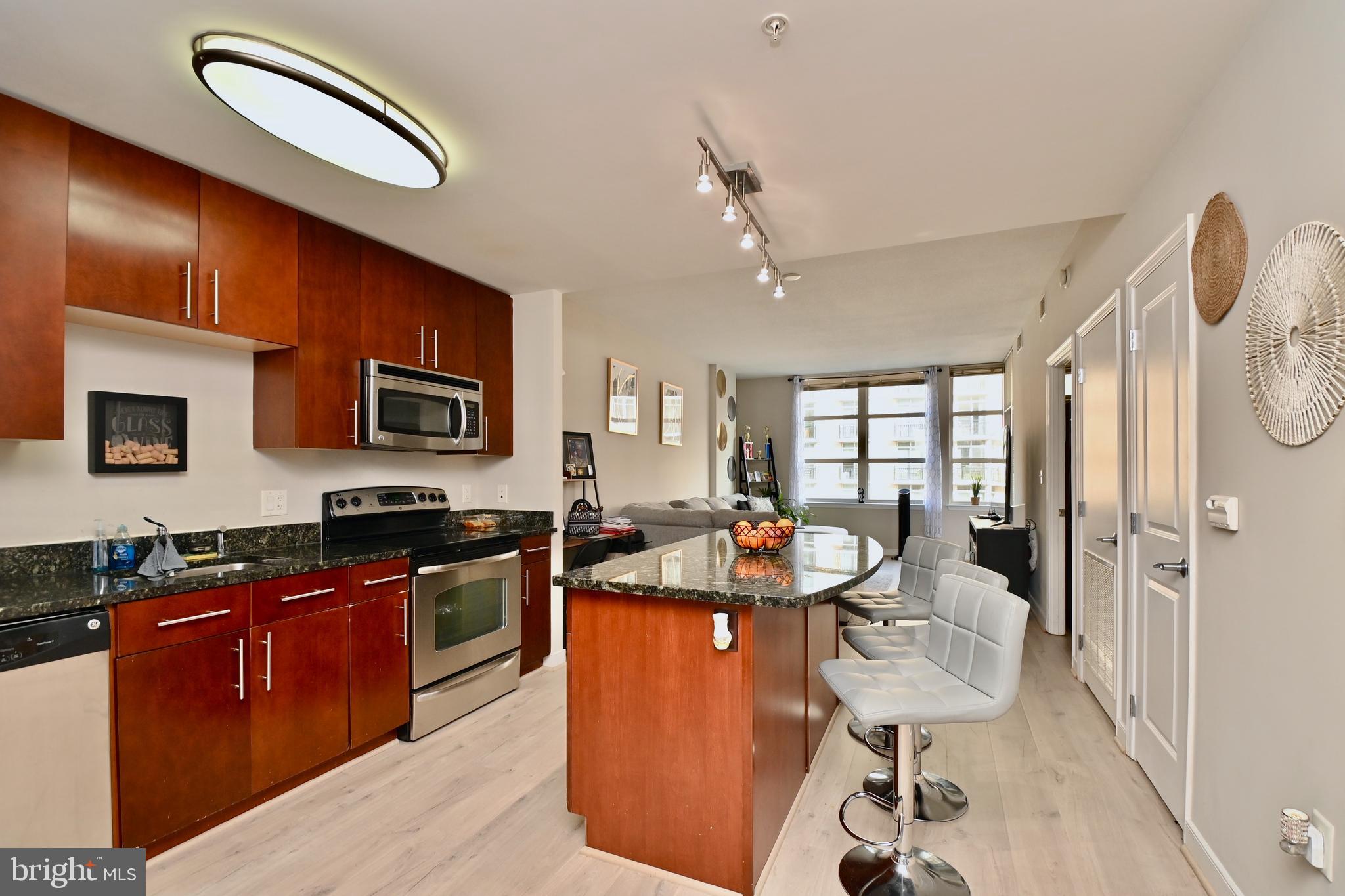 NATIONAL HARBOR - Residential Lease