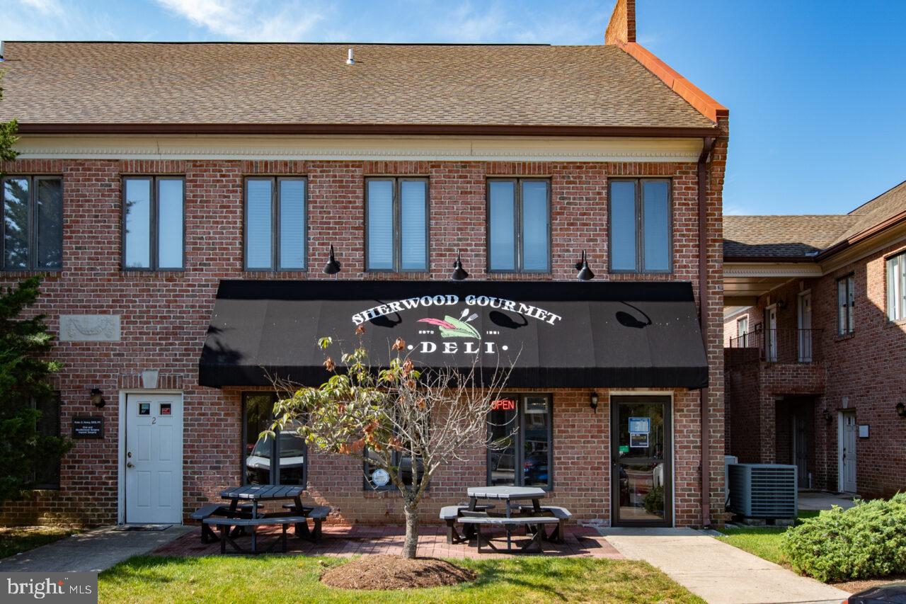 WAYNEWOOD - Residential Lease