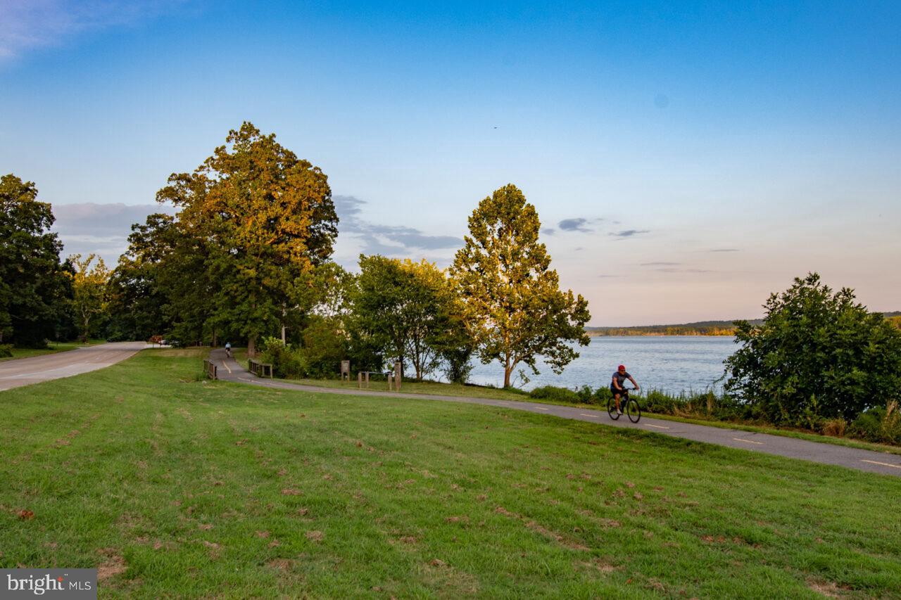 WAYNEWOOD - Residential Lease