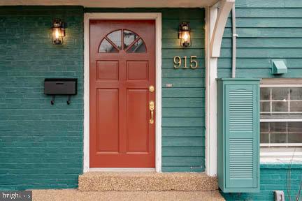 WAYNEWOOD - Residential Lease